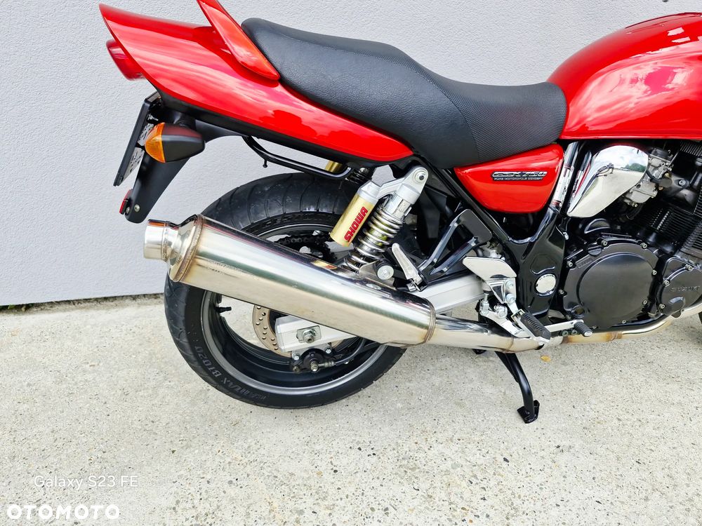 Suzuki GSX - 24