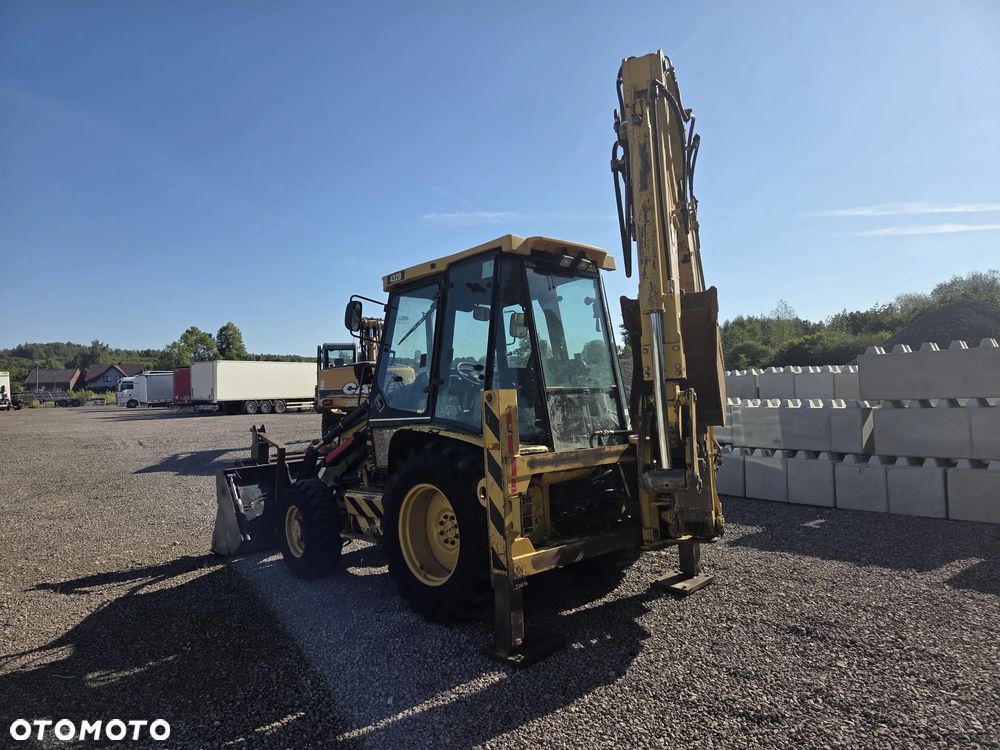 Caterpillar 432d - 4