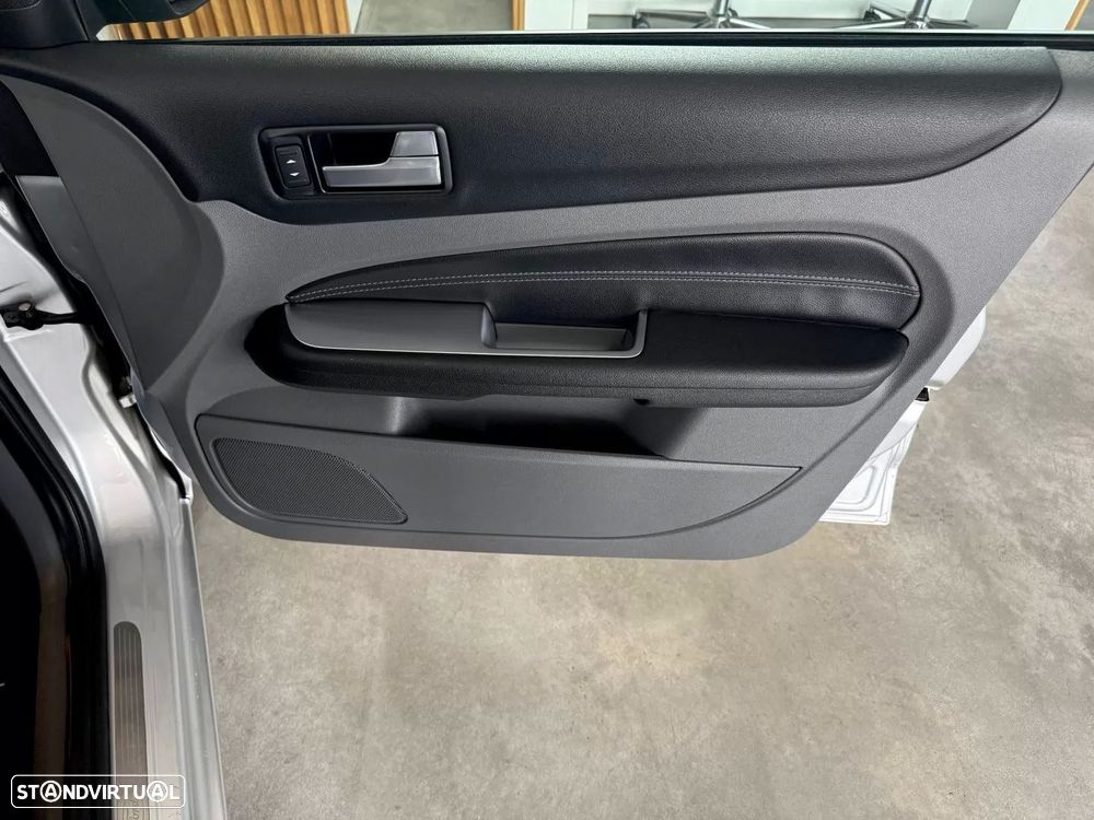 Ford Focus 1.6 TDCi Titanium - 34