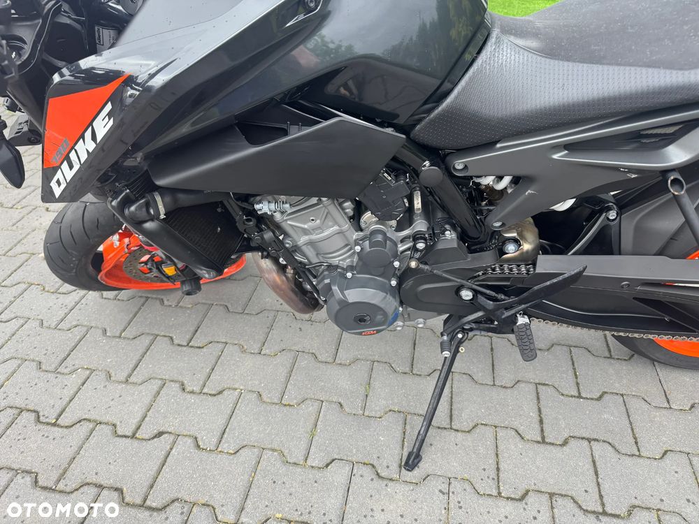 KTM Duke 790 - 23