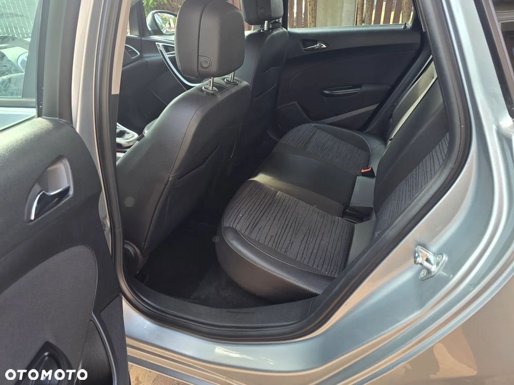 Opel Astra 1.4 Turbo ENERGY - 28