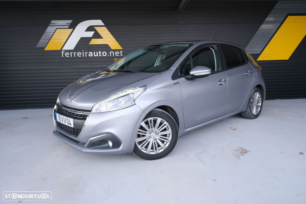 Peugeot 208 1.5 BlueHDi Signature - 1