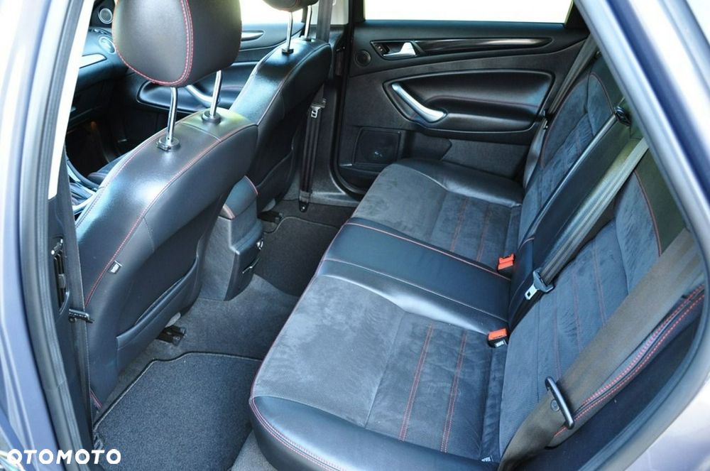 Ford Mondeo - 24