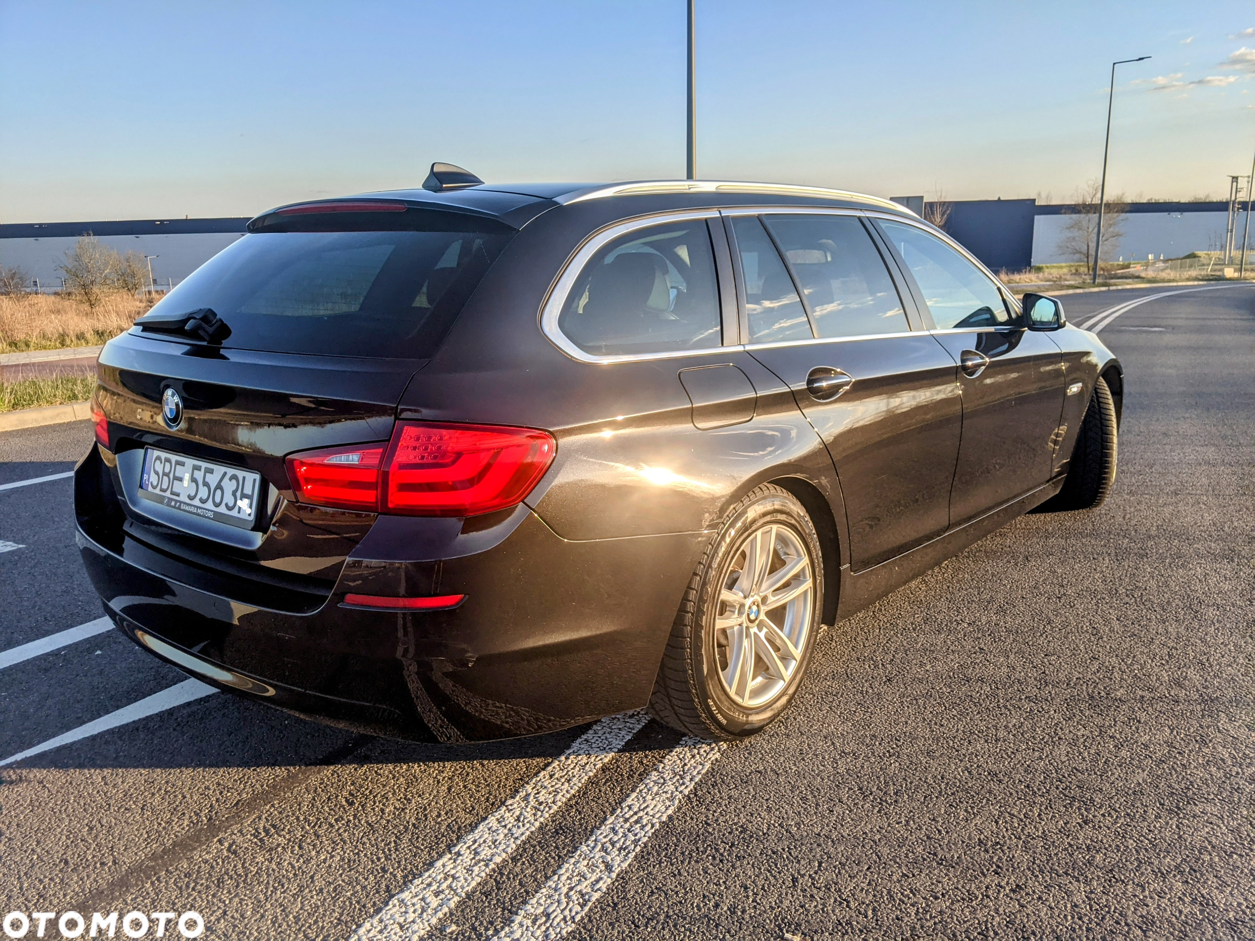 BMW Seria 5 525d xDrive - 7