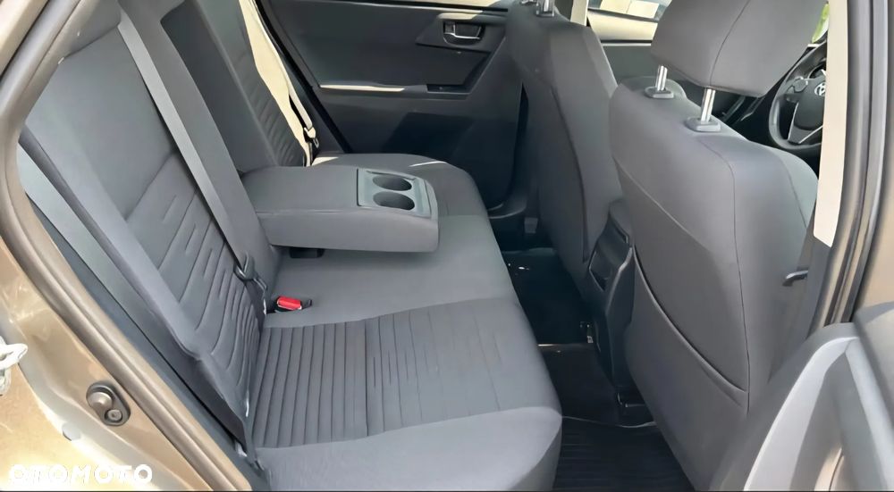 Toyota Auris 1.6 Premium - 13