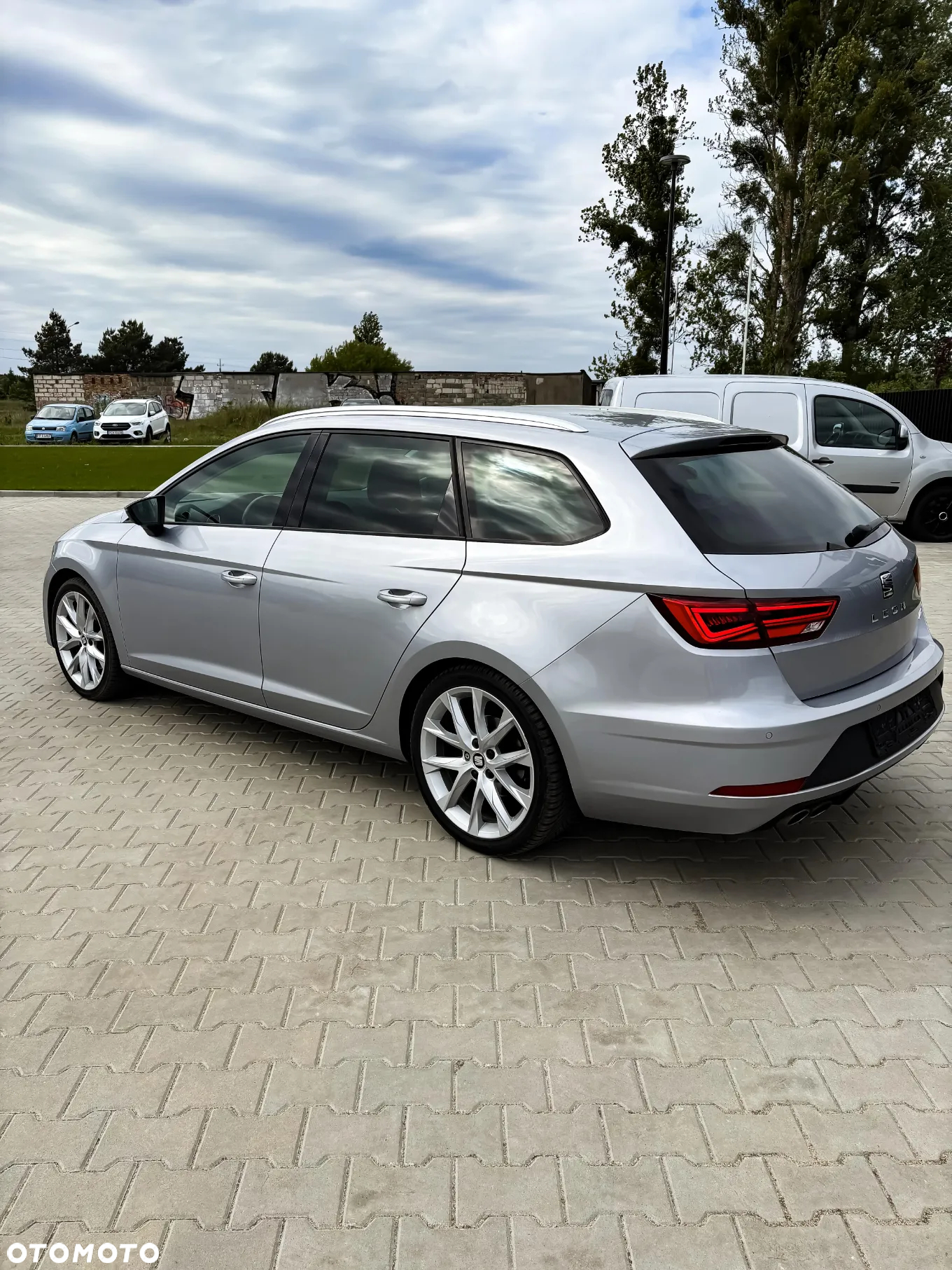 Seat Leon ST 2.0 TDI Start&Stop DSG FR - 4