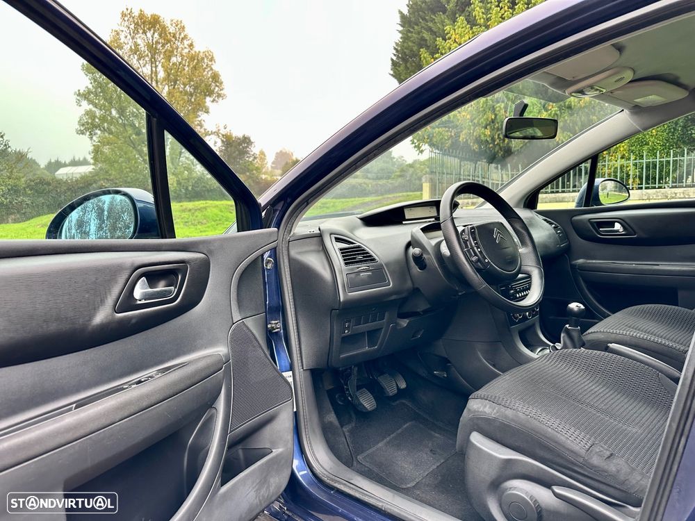 Citroën C4 1.4 16V SX - 13