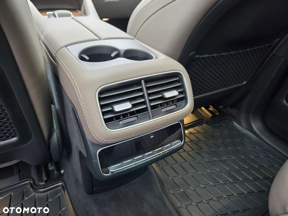 Mercedes-Benz GLE AMG 53 4-Matic Premium Plus - 30