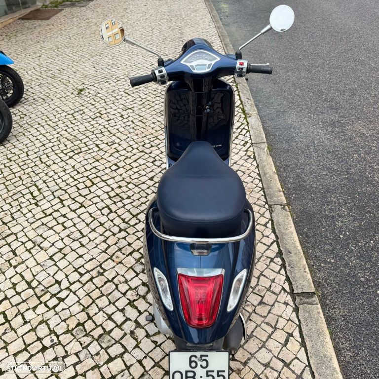 Vespa Primavera 125 - 23
