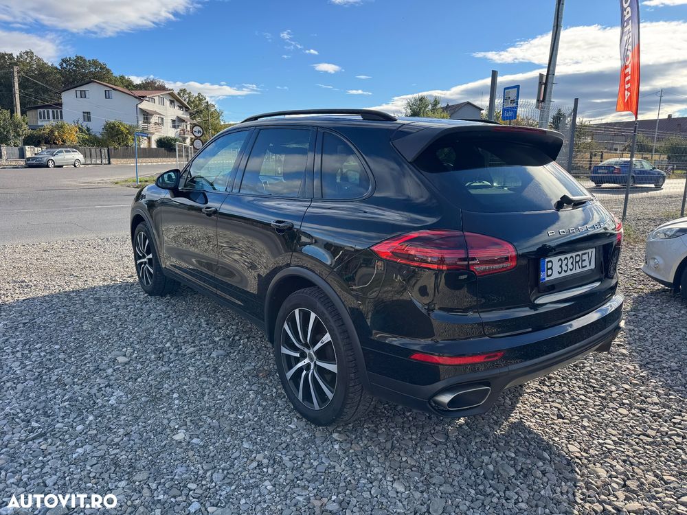 Porsche Cayenne Tiptronic S - 4