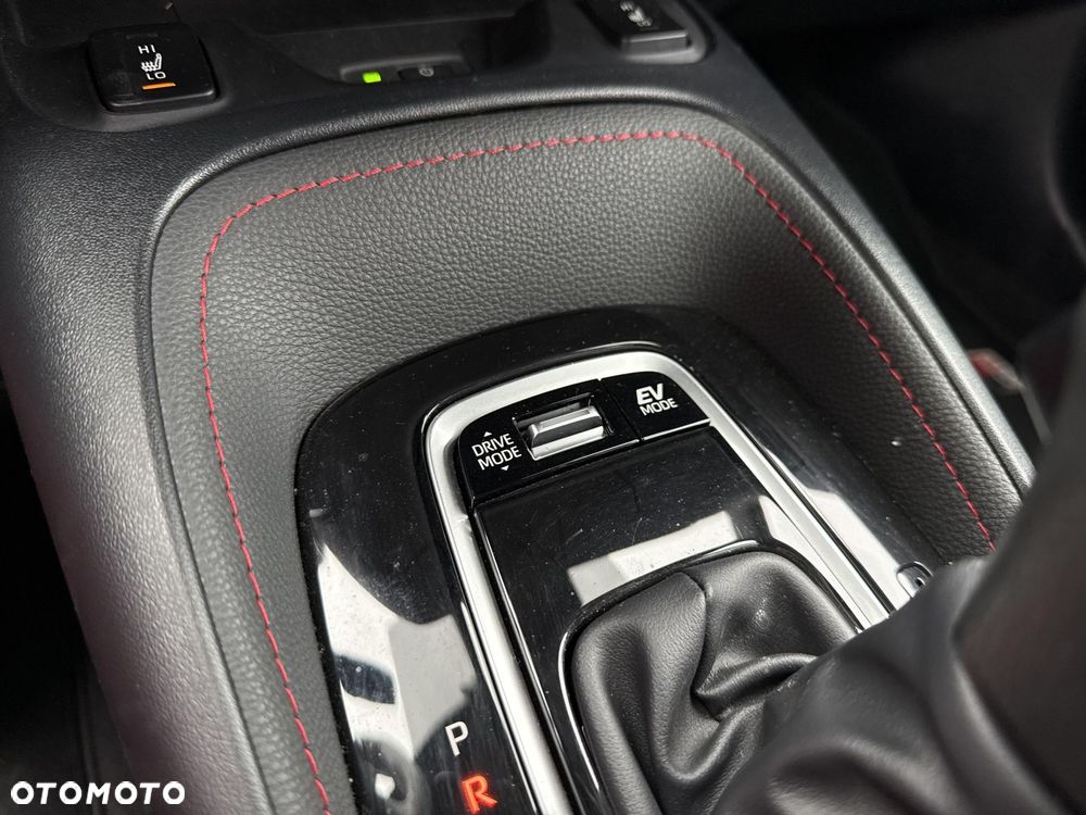 Toyota Corolla 2.0 Hybrid GR Sport Dynamic - 23