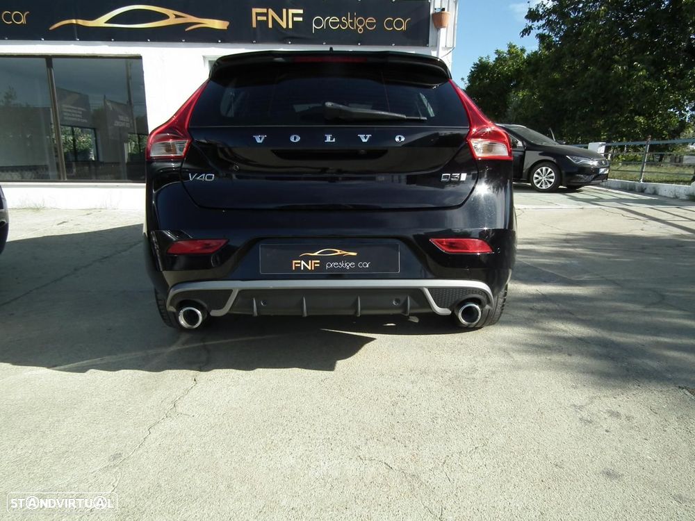 Volvo V40 2.0 D3 R-Design - 8