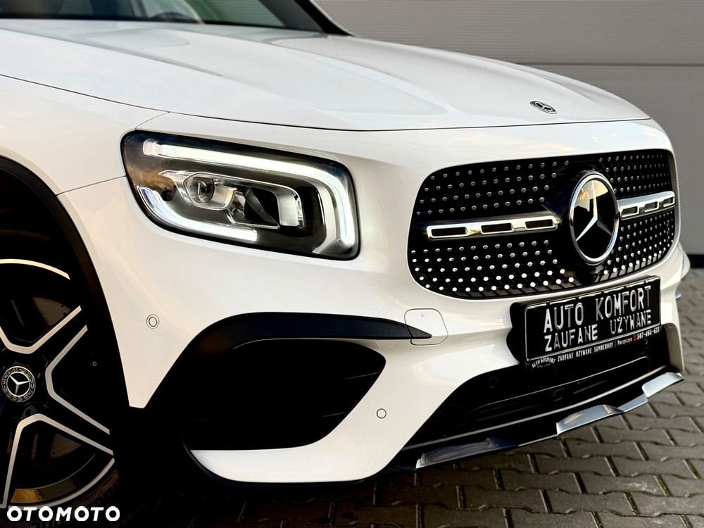 Mercedes-Benz GLB 250 4-Matic AMG Line 8G-DCT - 12