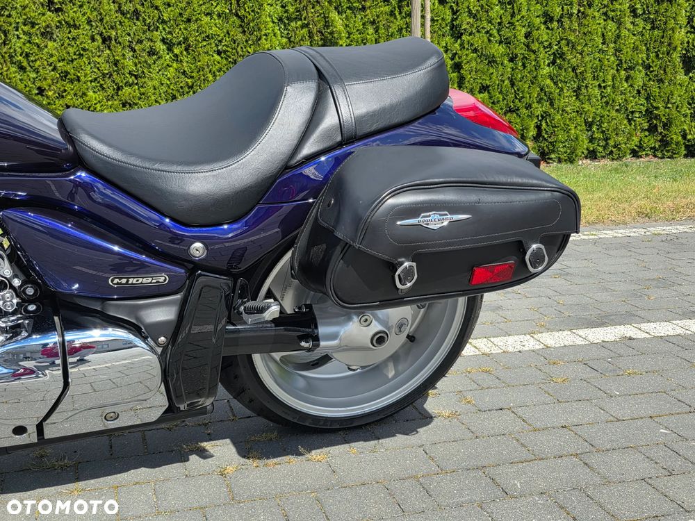 Suzuki Intruder - 29
