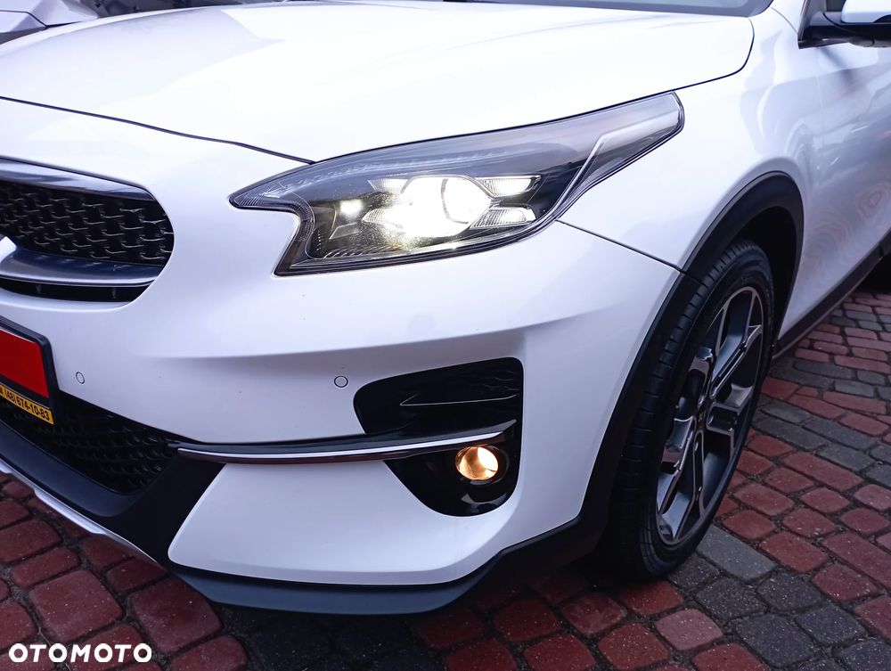 Kia XCeed 1.6 T-GDI L Business Line - 26