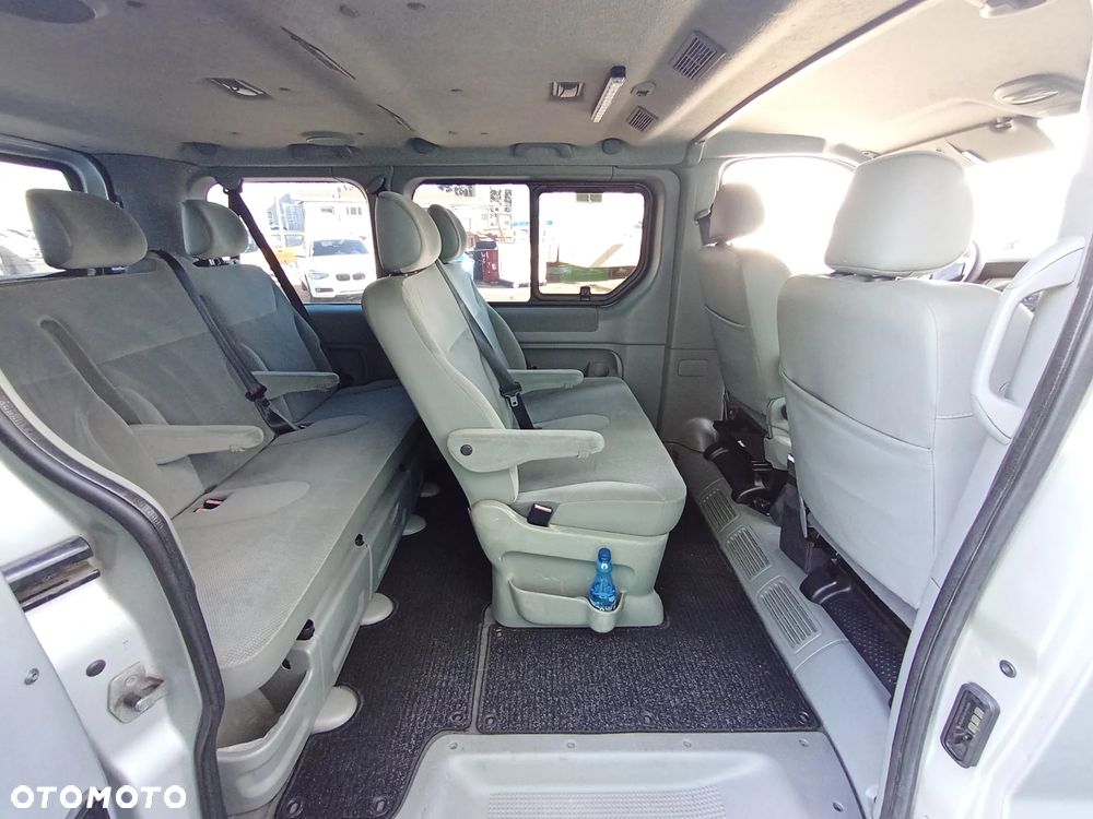 Opel Vivaro DTI Tour - 11