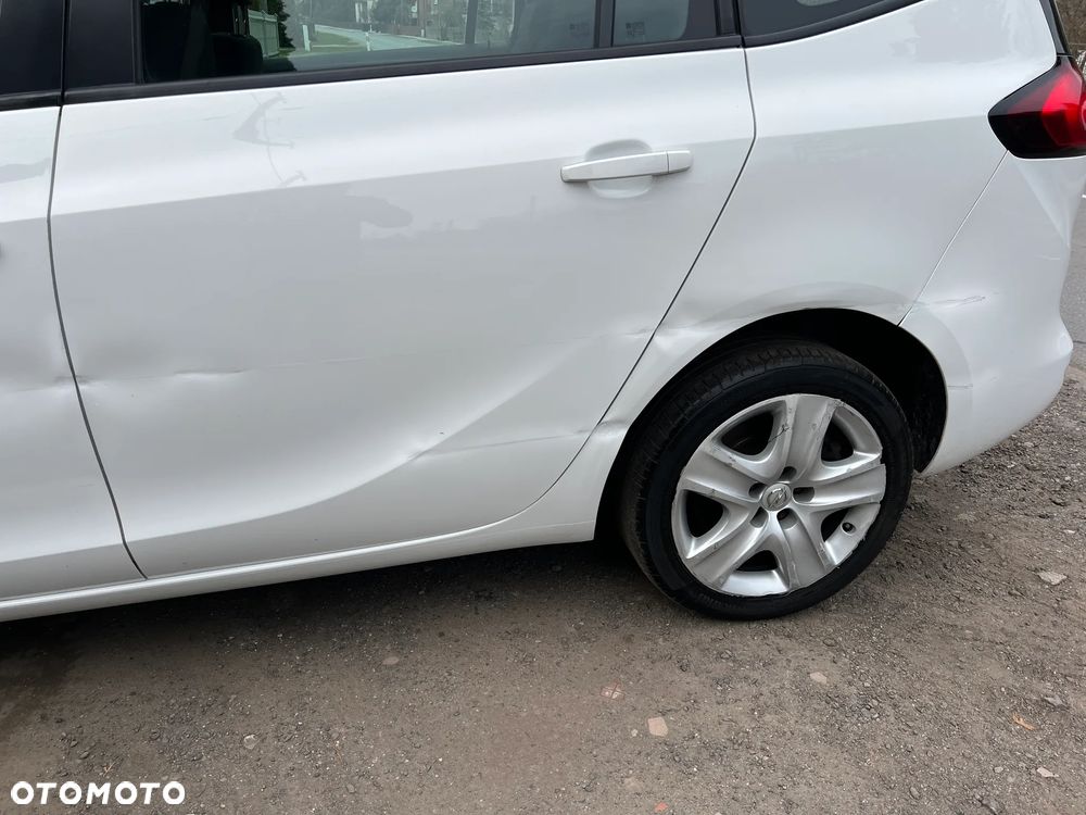 Opel Zafira - 11