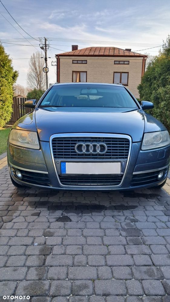 Audi A6 Avant - 1
