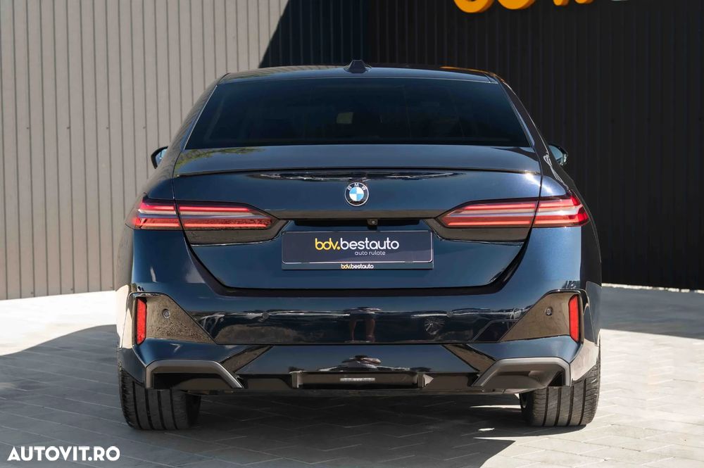 BMW Seria 5 520d AT MHEV - 11