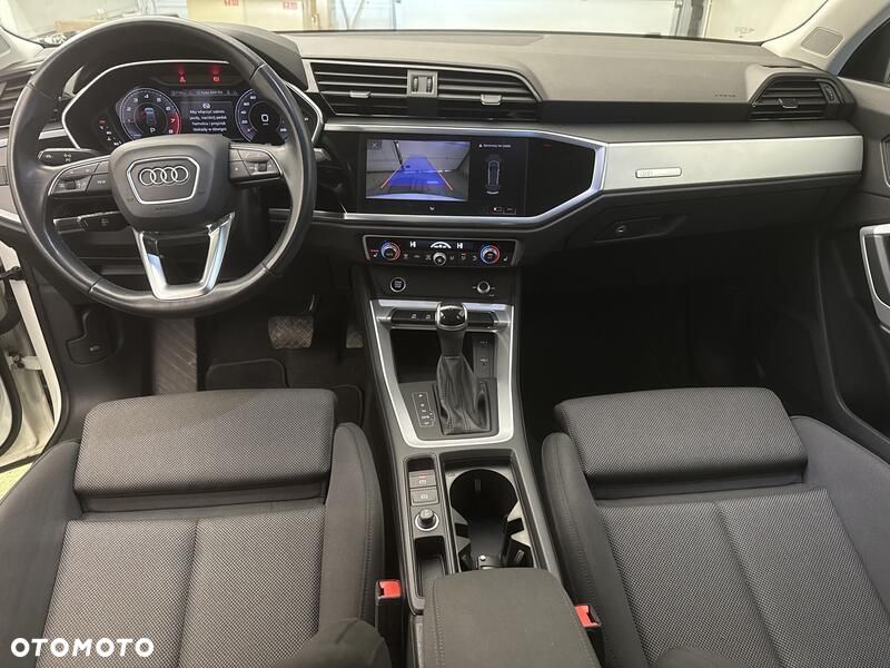 Audi Q3 - 22