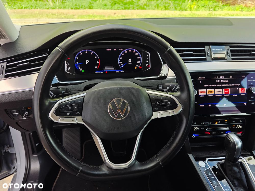 Volkswagen Passat 2.0 TSI Elegance DSG - 19