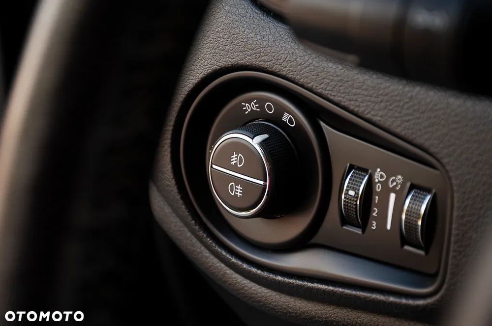 Jeep Renegade 1.4 MultiAir Active Drive Automatik Limited - 39