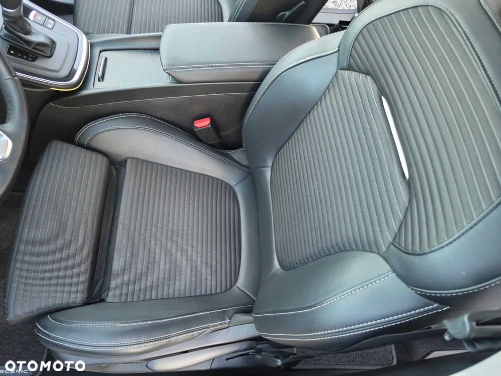 Renault Scenic TCe 140 GPF EDC BOSE EDITION - 25