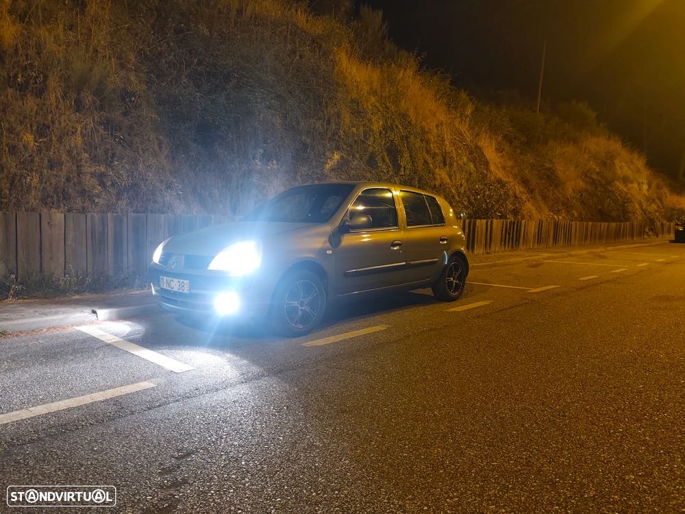 Renault Clio 1.5 dCi Authentique - 1