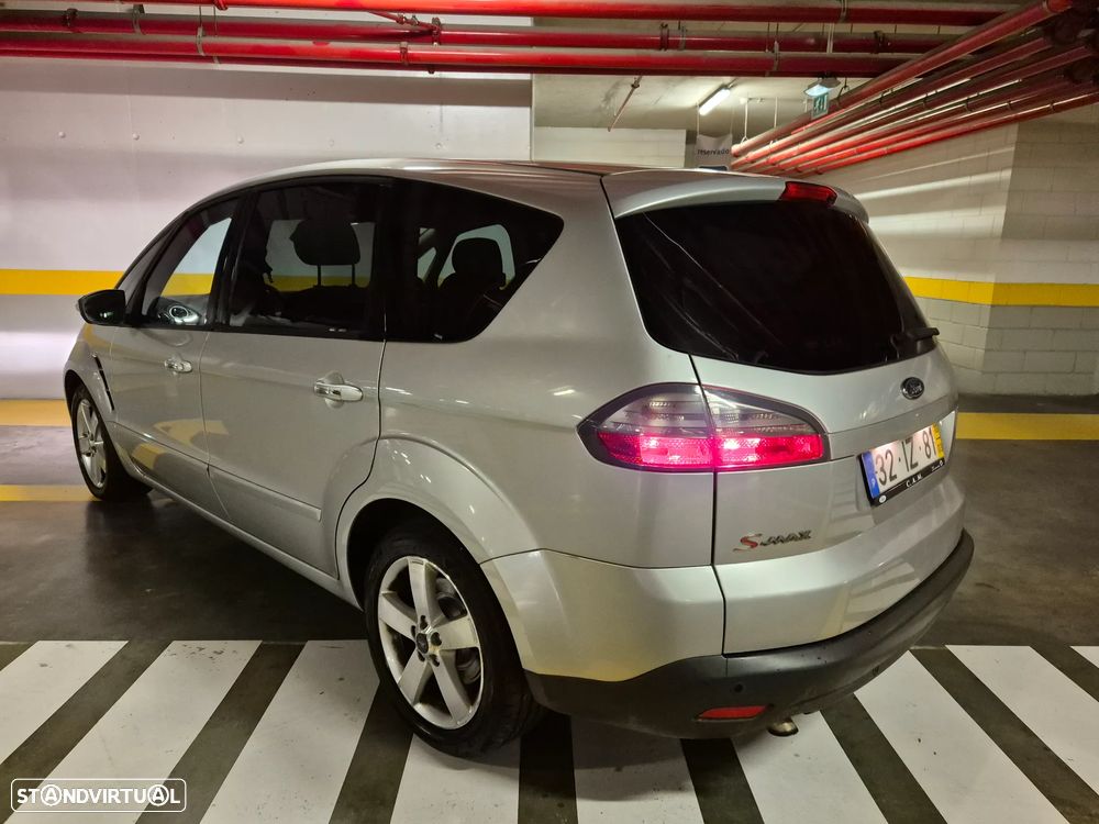 Ford S-Max 2.0 TDCi Titanium 7L - 15