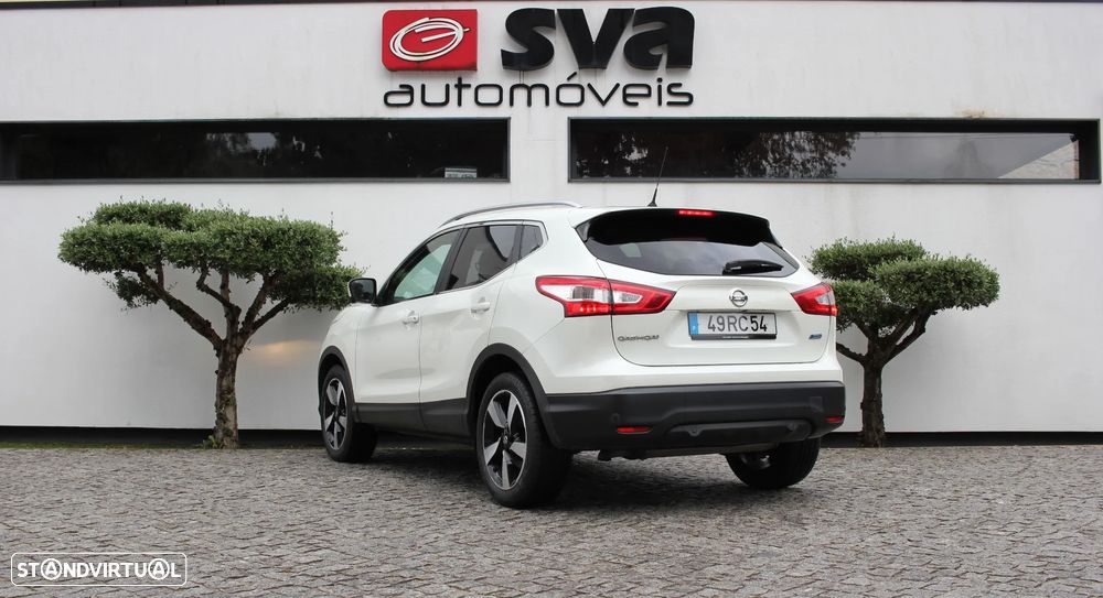 Nissan Qashqai 1.5 dCi N-Connecta - 6