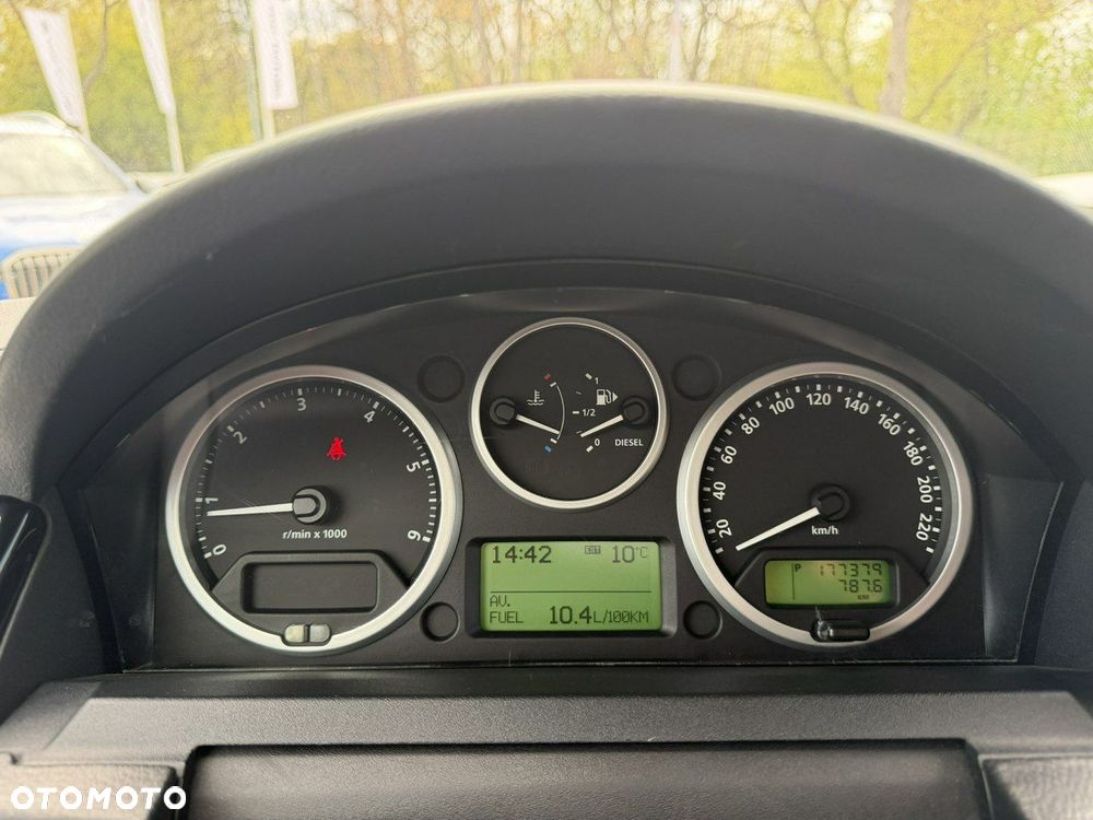 Land Rover Discovery 2.7D V6 HSE - 19