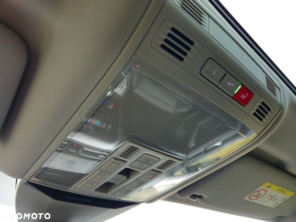 Volkswagen Passat 2.0 TDI SCR DSG Business - 30