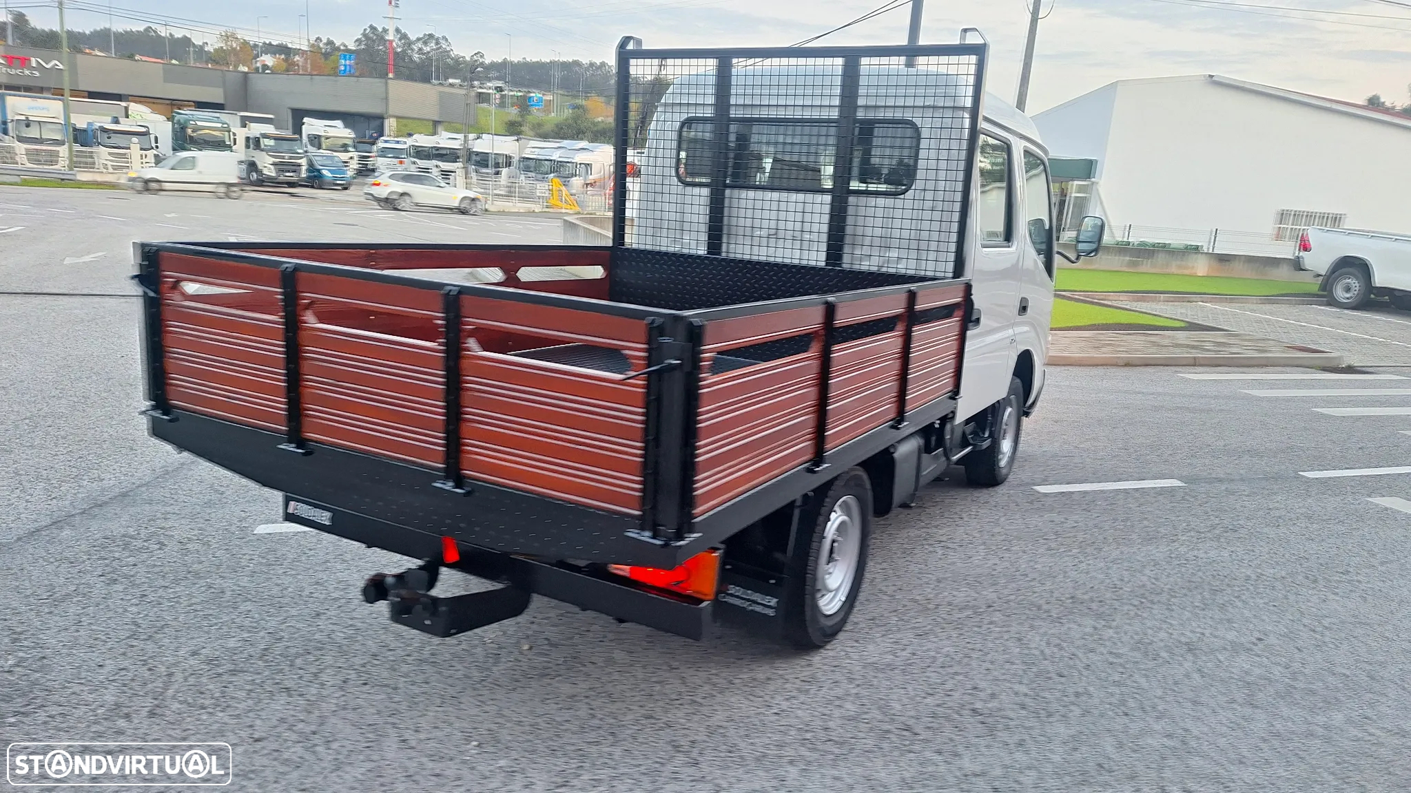 Toyota Dyna 100 cab dupla - 7