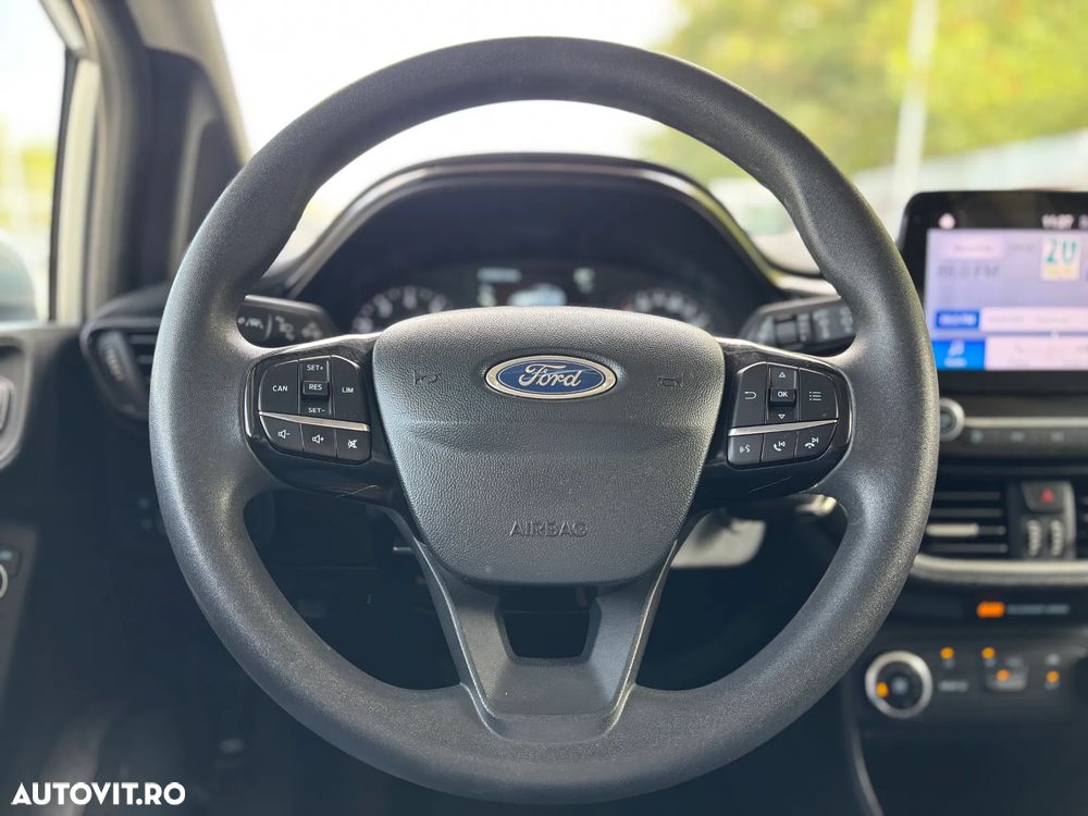 Ford Fiesta 1.1 Trend - 13