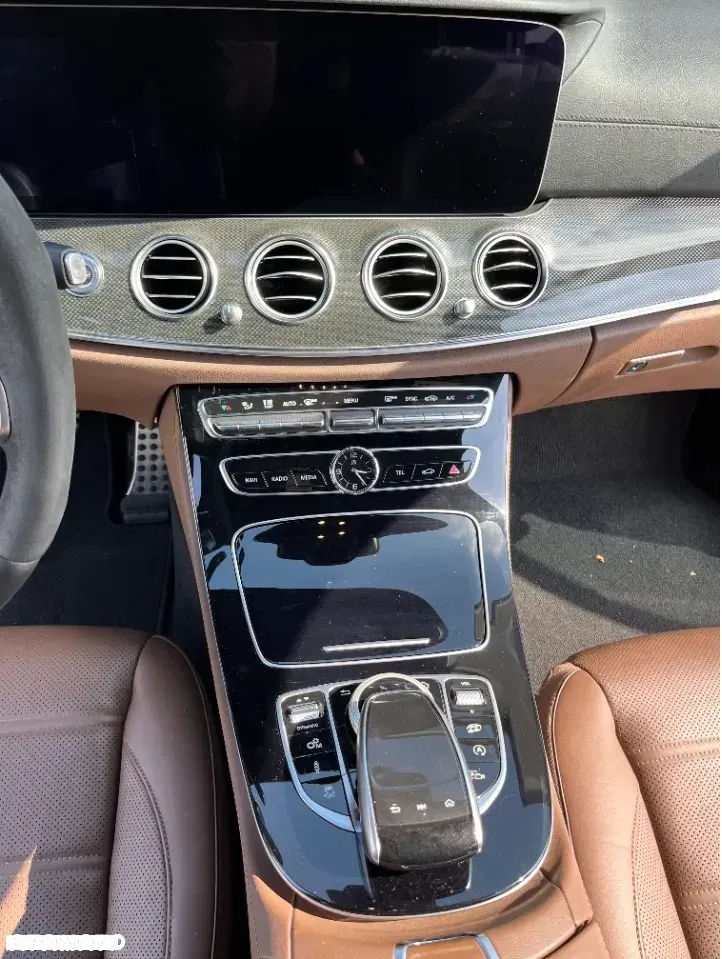 Mercedes-Benz Klasa E AMG 53 4Matic+ T AMG Speedshift TCT-9G - 14