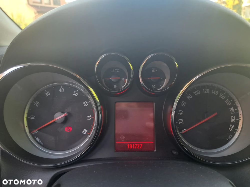 Opel Astra 1.6 T Enjoy - 12