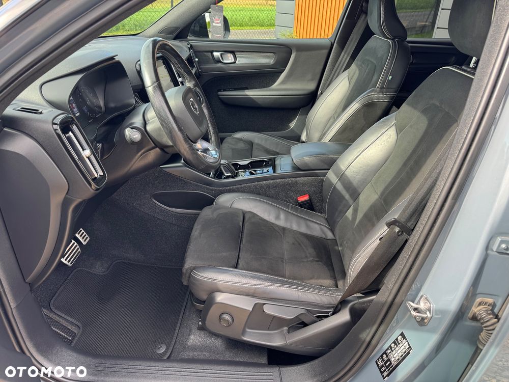 Volvo XC 40 T2 Core - 27