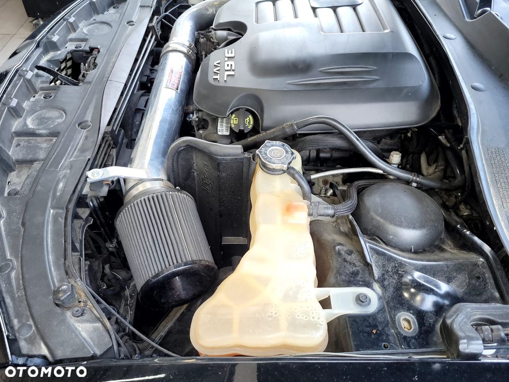 Chrysler 300C - 32
