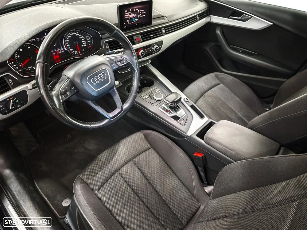 Audi A4 Avant 2.0 TDI Advance S tronic - 23