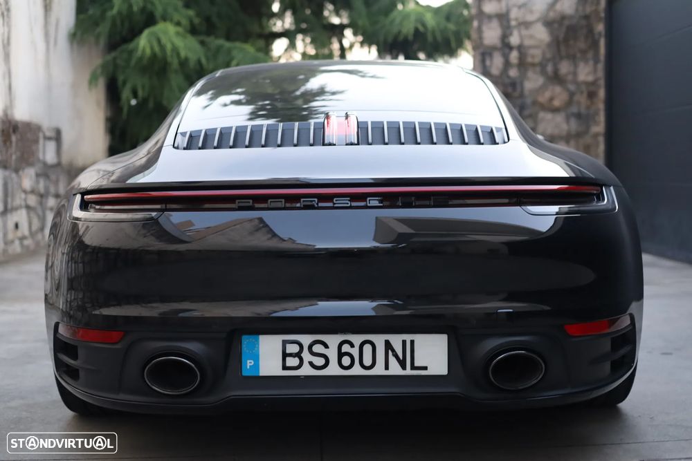 Porsche 911 Série F - 19