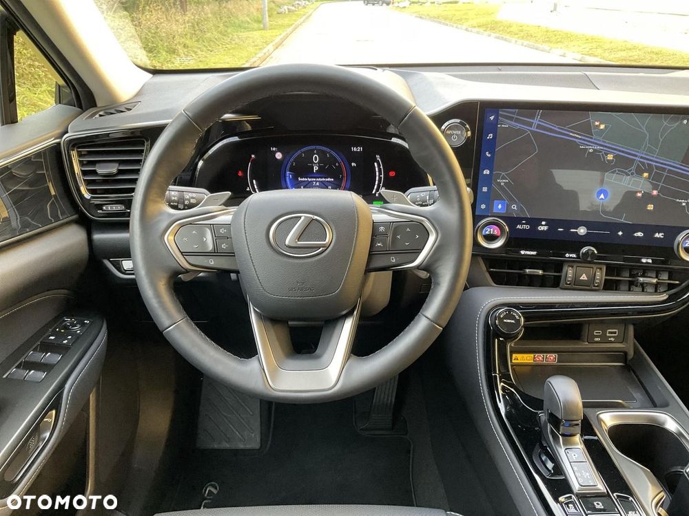 Lexus NX 350h Prestige AWD - 18