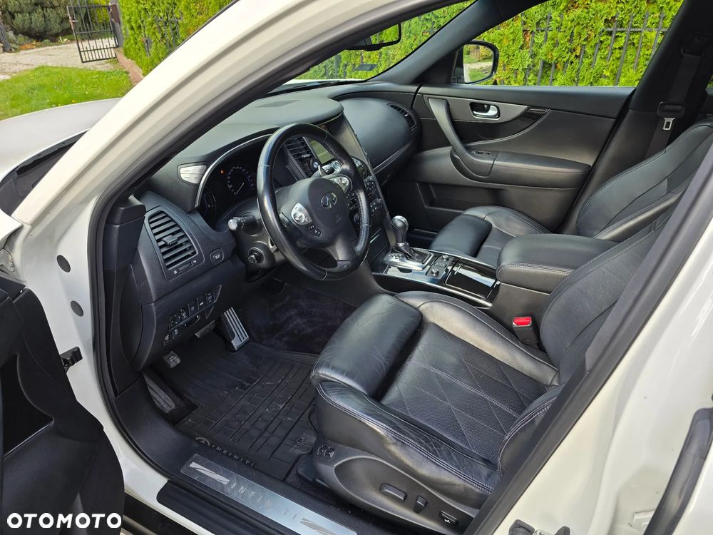 Infiniti QX70 3.0d S Premium - 16