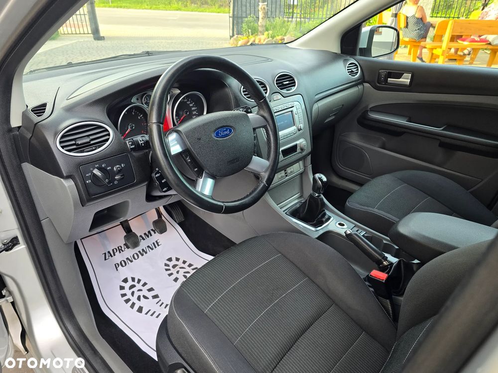 Ford Focus 1.8 Titanium - 28