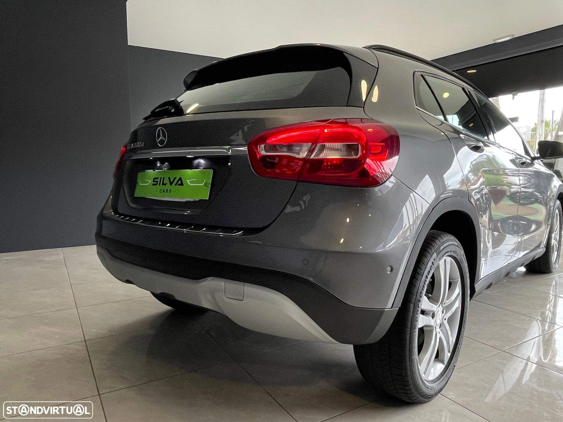 Mercedes-Benz GLA 200 d Urban - 36