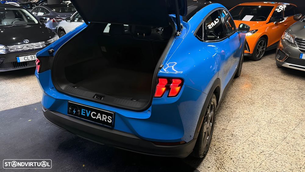 Ford Mustang Mach-E 75.7 kWh Base - 16