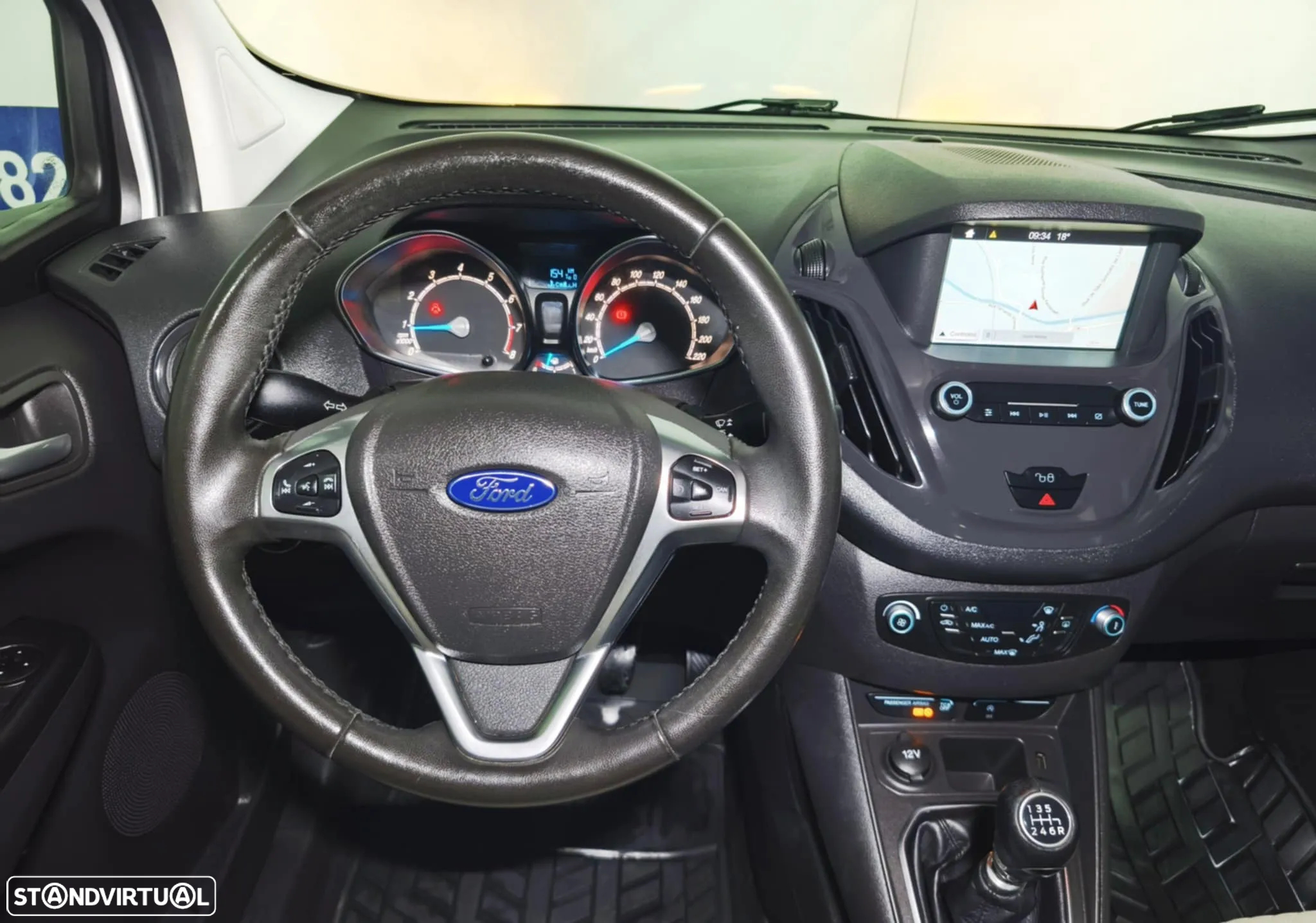 Ford Tourneo Courier 1.0 EcoBoost Titanium - 11