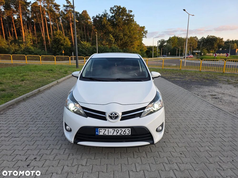 Toyota Verso 1.6 D-4D Active - 9