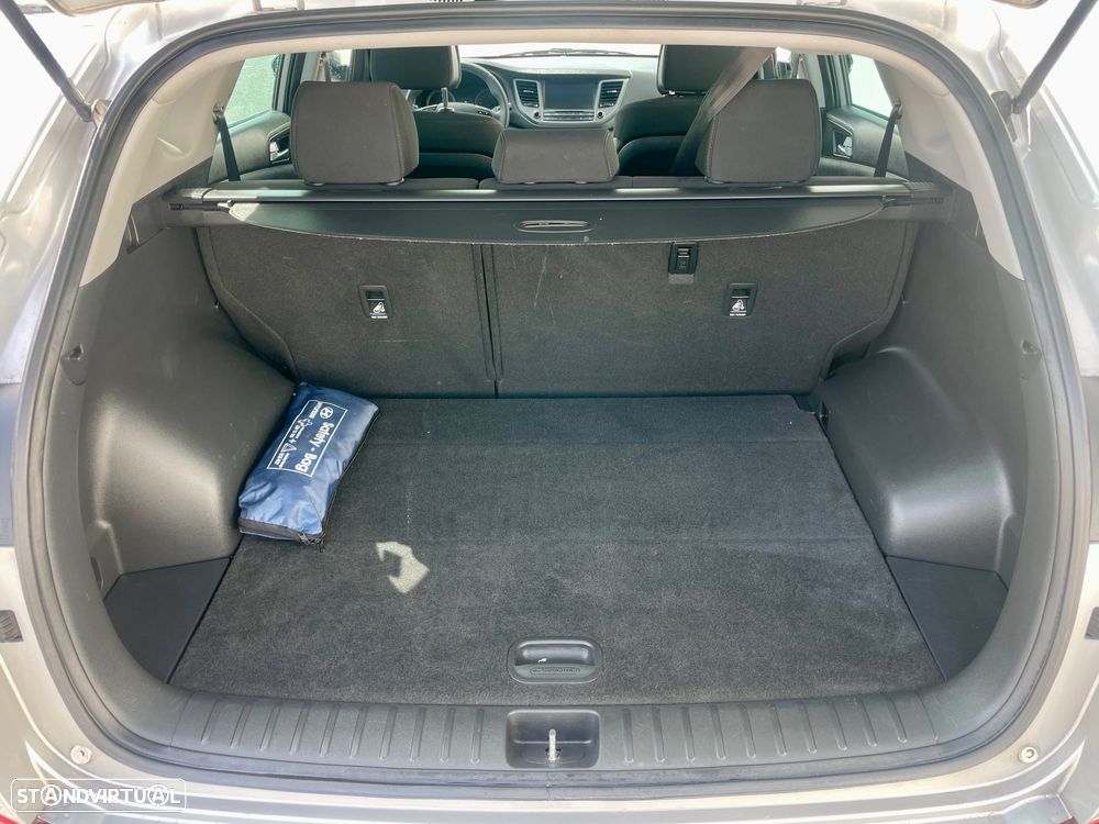 Hyundai Tucson 1.7 CRDi Executive - 21