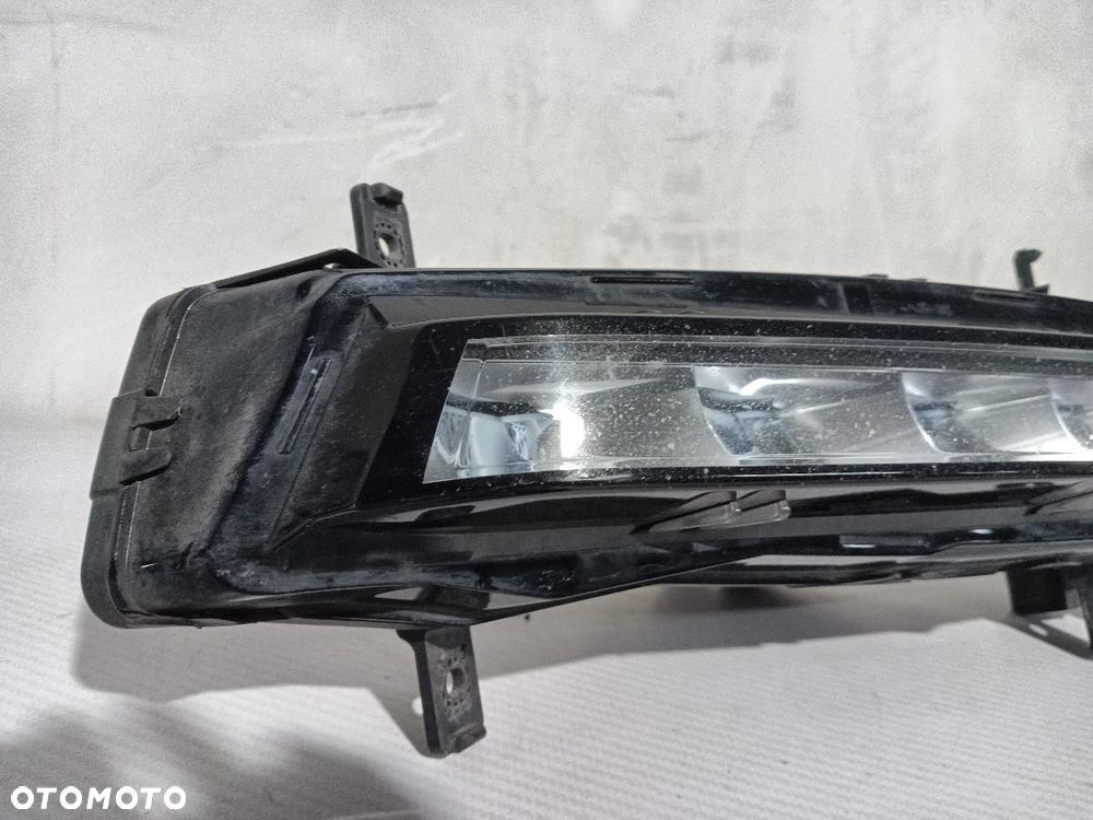 HALOGEN PRZÓD PRZEDNI PRAWY SKODA SUPERB 90150339 - 2