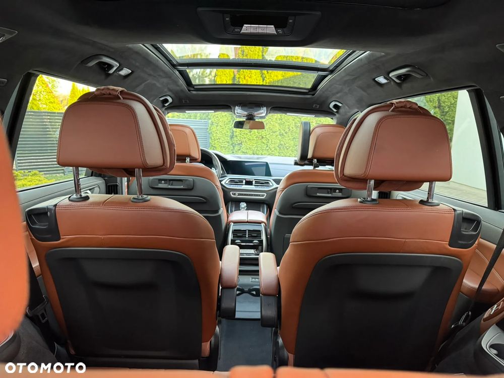 BMW X7 xDrive40i - 21